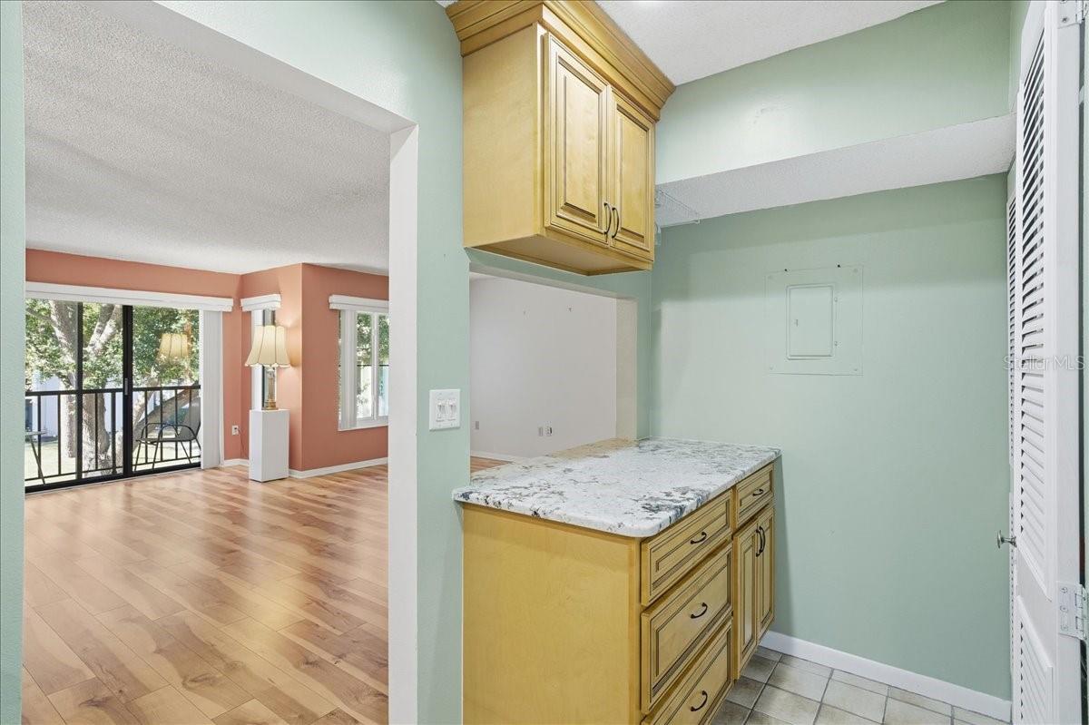 Image 26 of 75 For 2666 Pine Ridge Way N C2