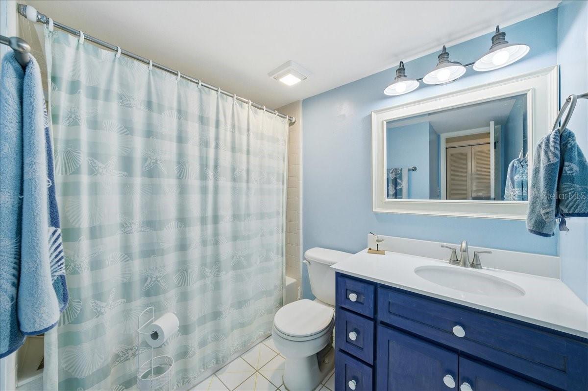 Image 40 of 75 For 2666 Pine Ridge Way N C2