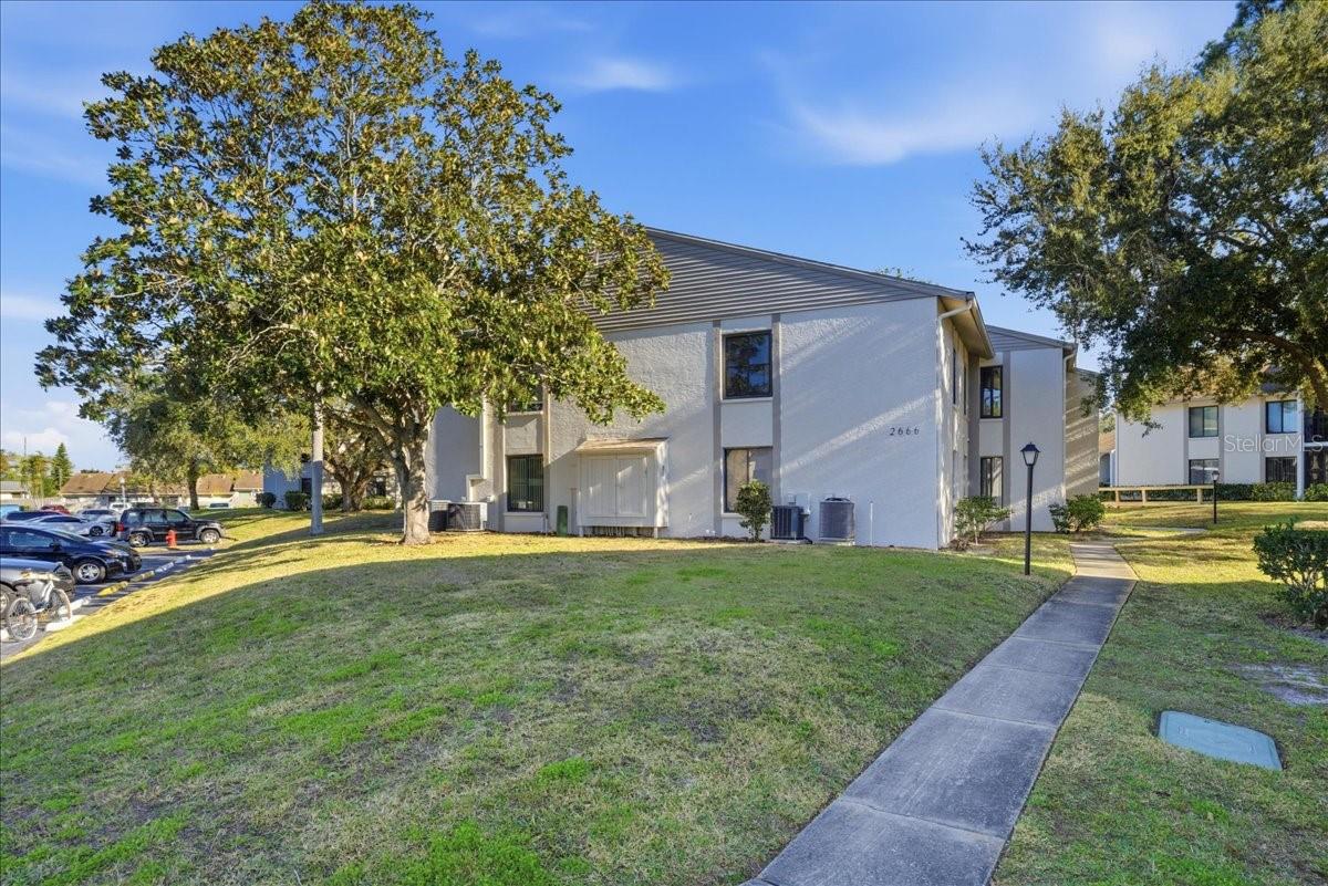 Image 49 of 75 For 2666 Pine Ridge Way N C2