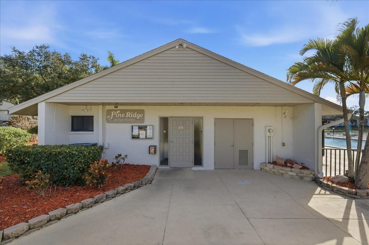 Image 58 of 75 For 2666 Pine Ridge Way N C2