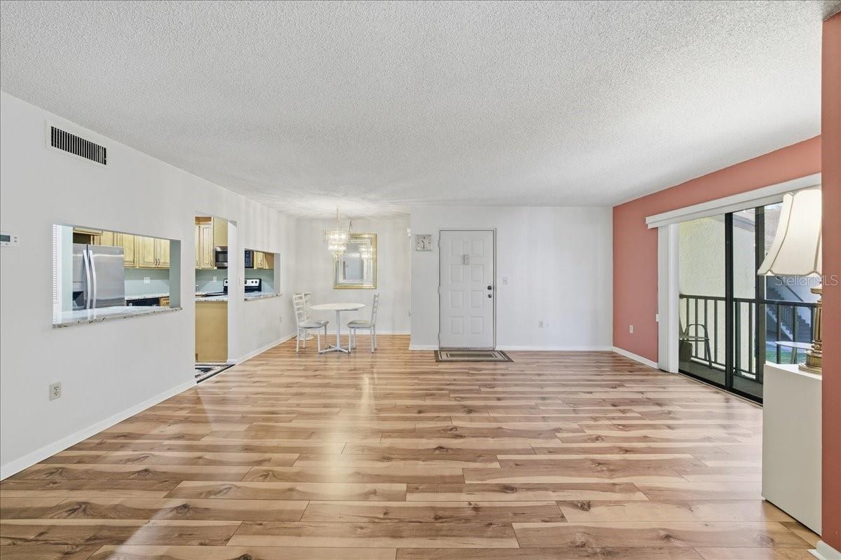 Image 8 of 75 For 2666 Pine Ridge Way N C2