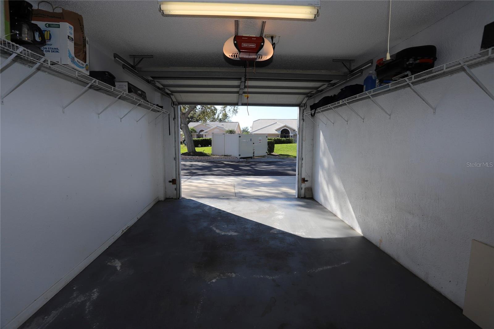 Image 23 of 34 For 6707 Stone River Road 101