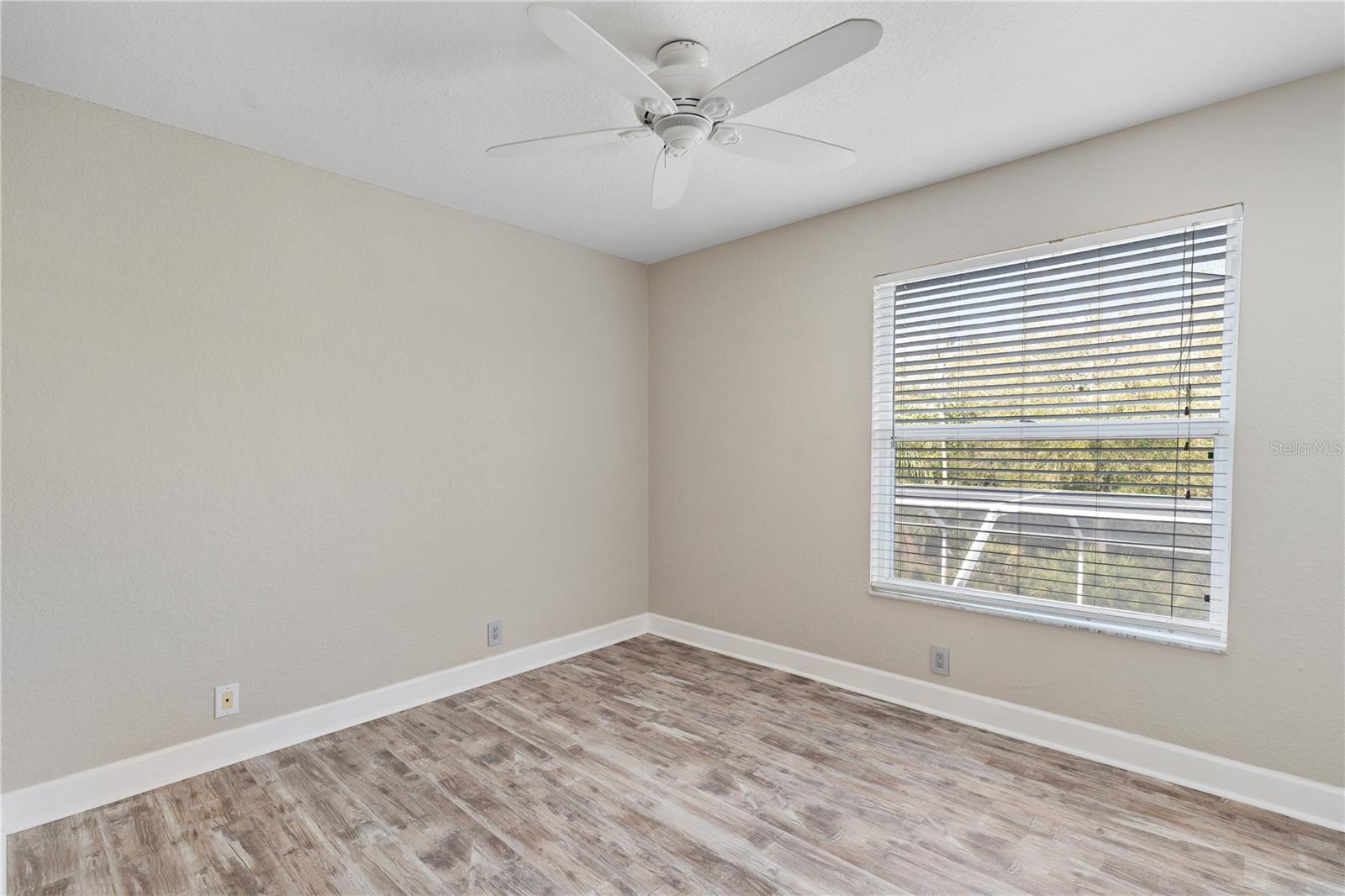 Image 39 of 73 For 10239 Garden Alcove Drive