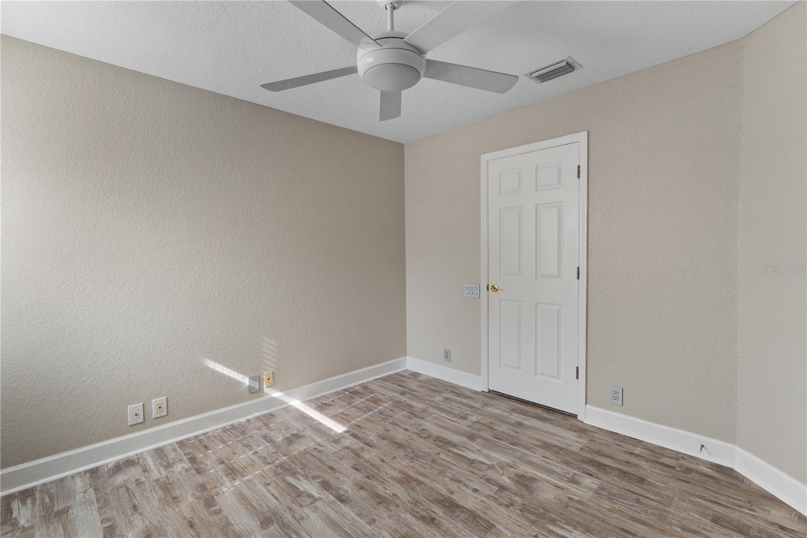 Image 44 of 73 For 10239 Garden Alcove Drive