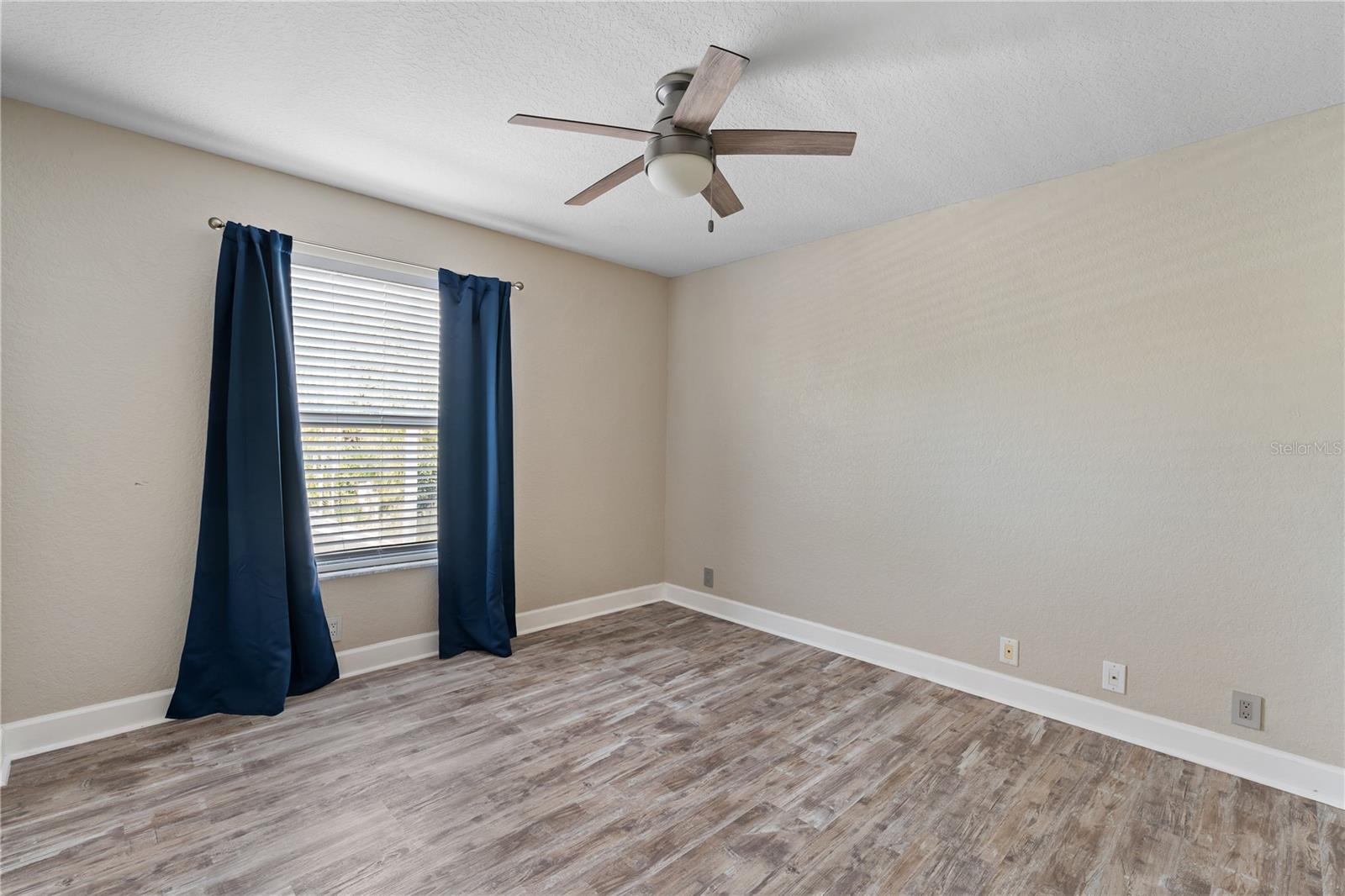 Image 45 of 73 For 10239 Garden Alcove Drive