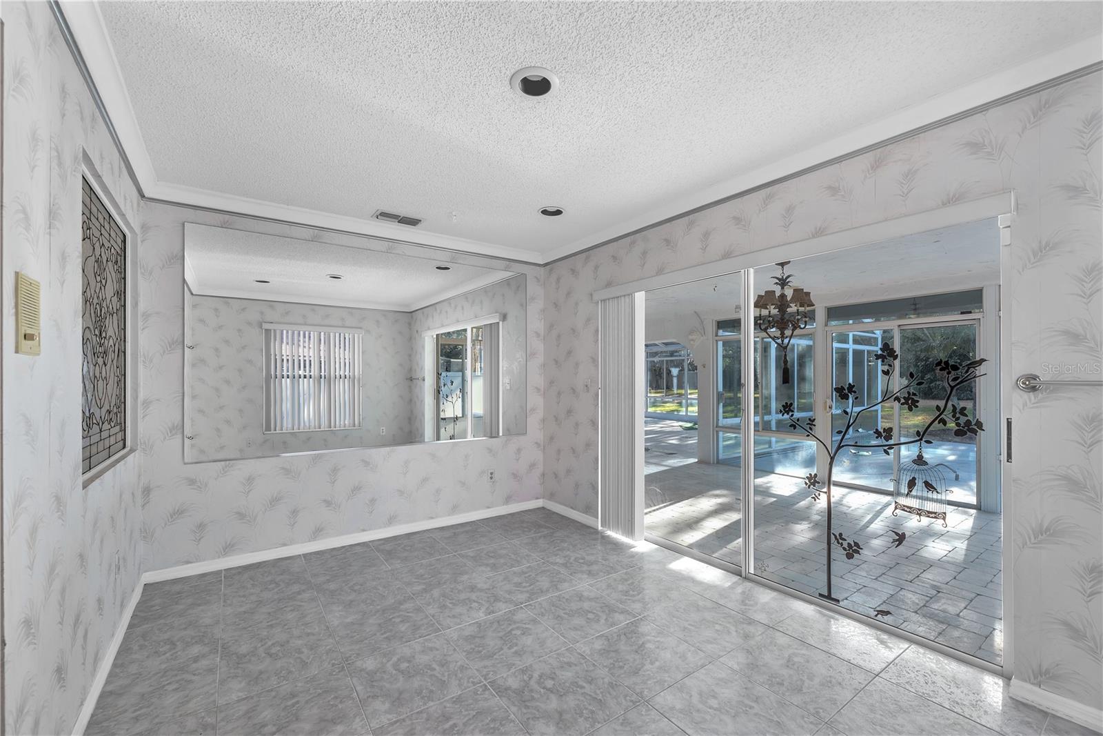 Image 20 of 47 For 2545 Mason Oaks Drive