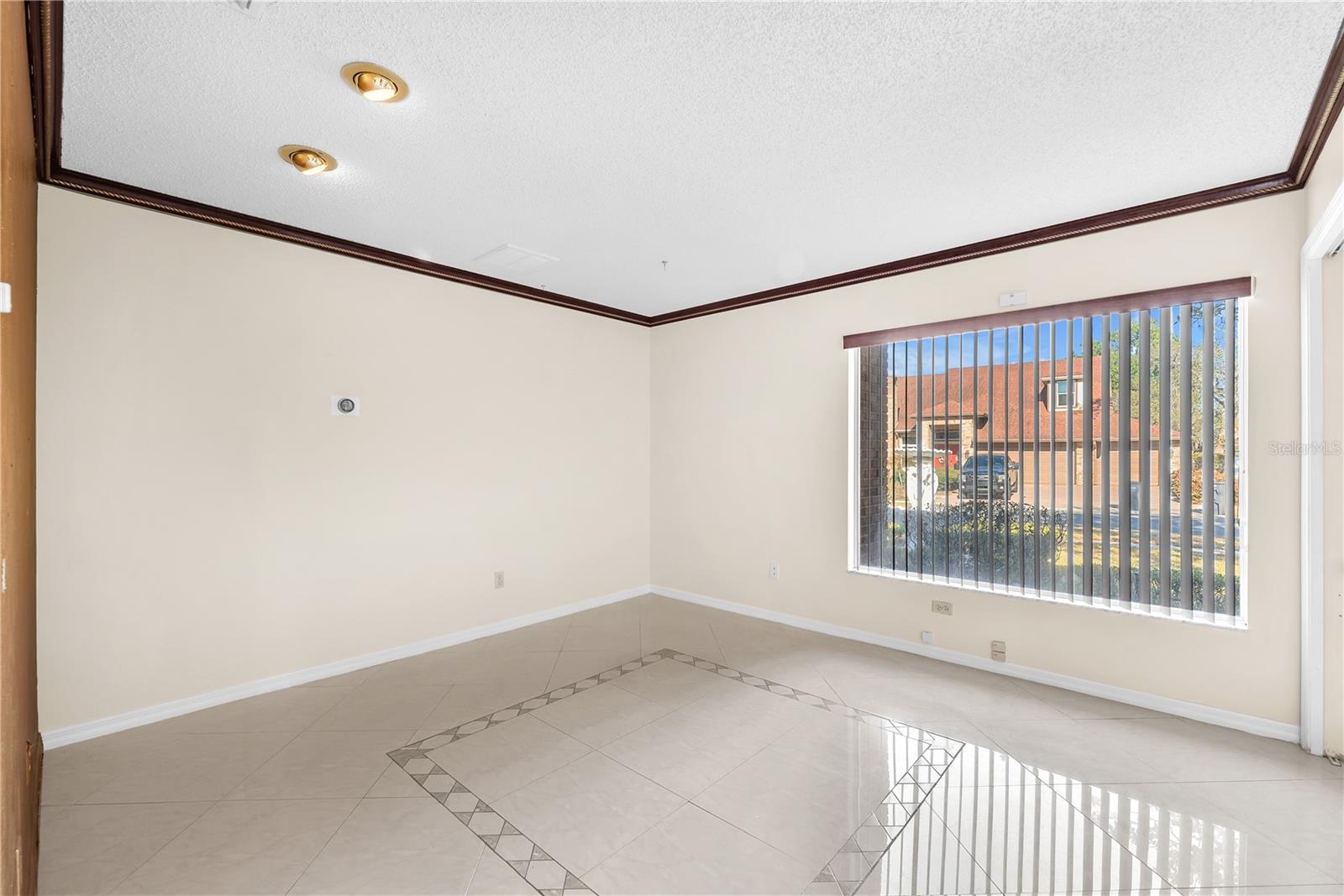 Image 22 of 47 For 2545 Mason Oaks Drive