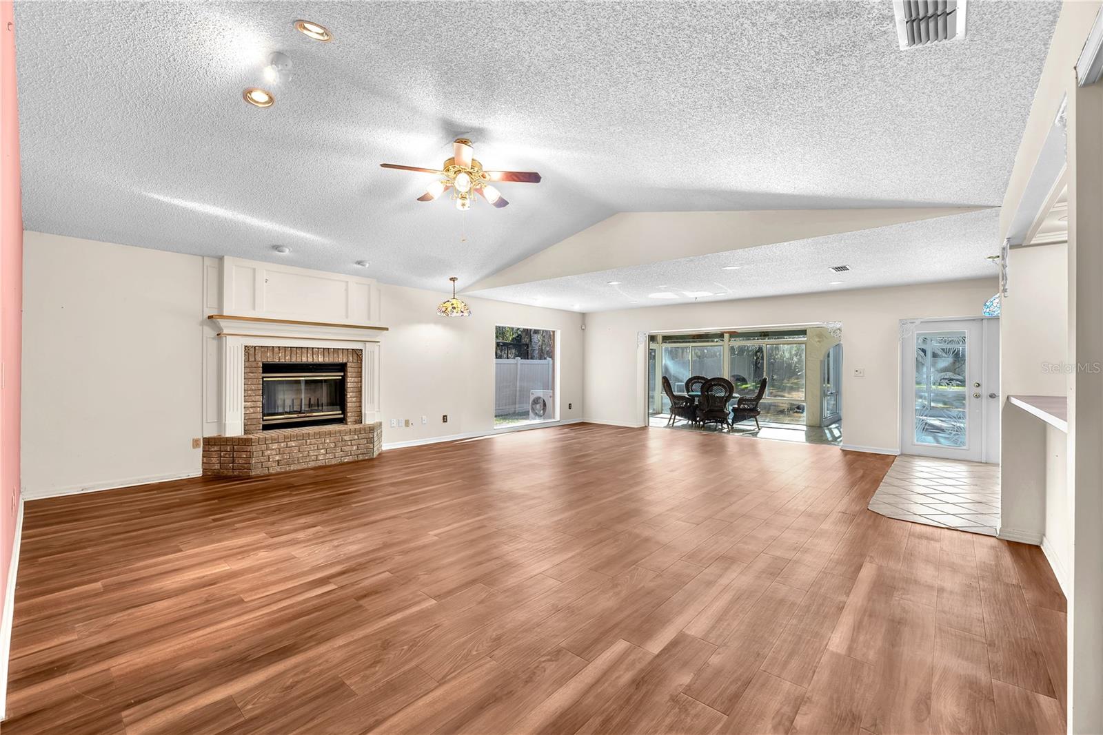 Image 5 of 47 For 2545 Mason Oaks Drive