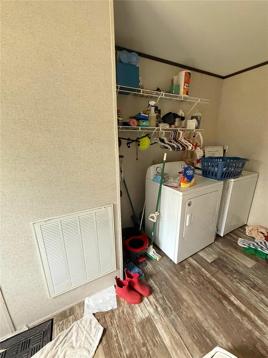 Image 5 of 14 For 8617 Indian Ridge Way