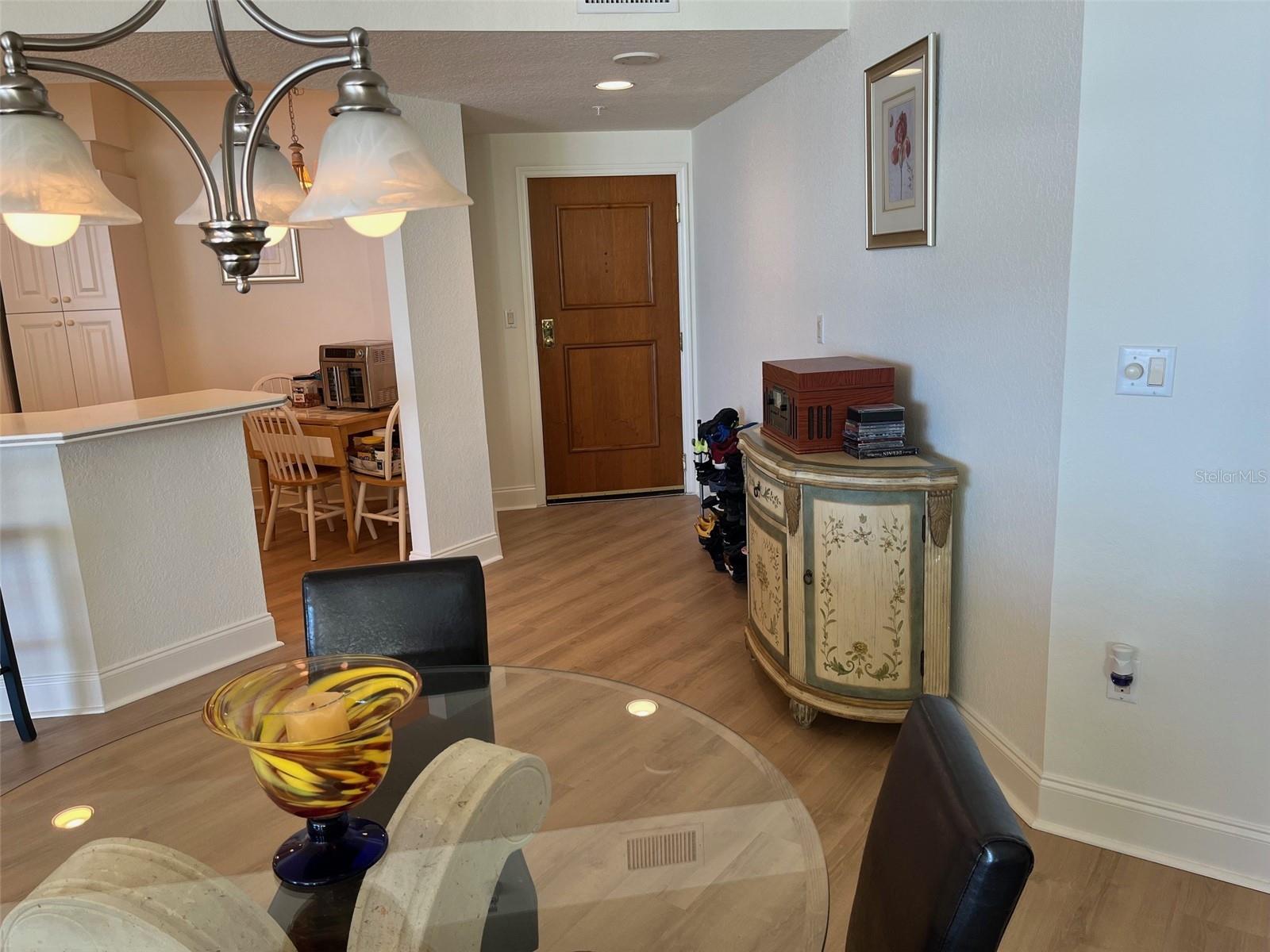 Listing photo id 10 for 1170 Gulf Boulevard 1203