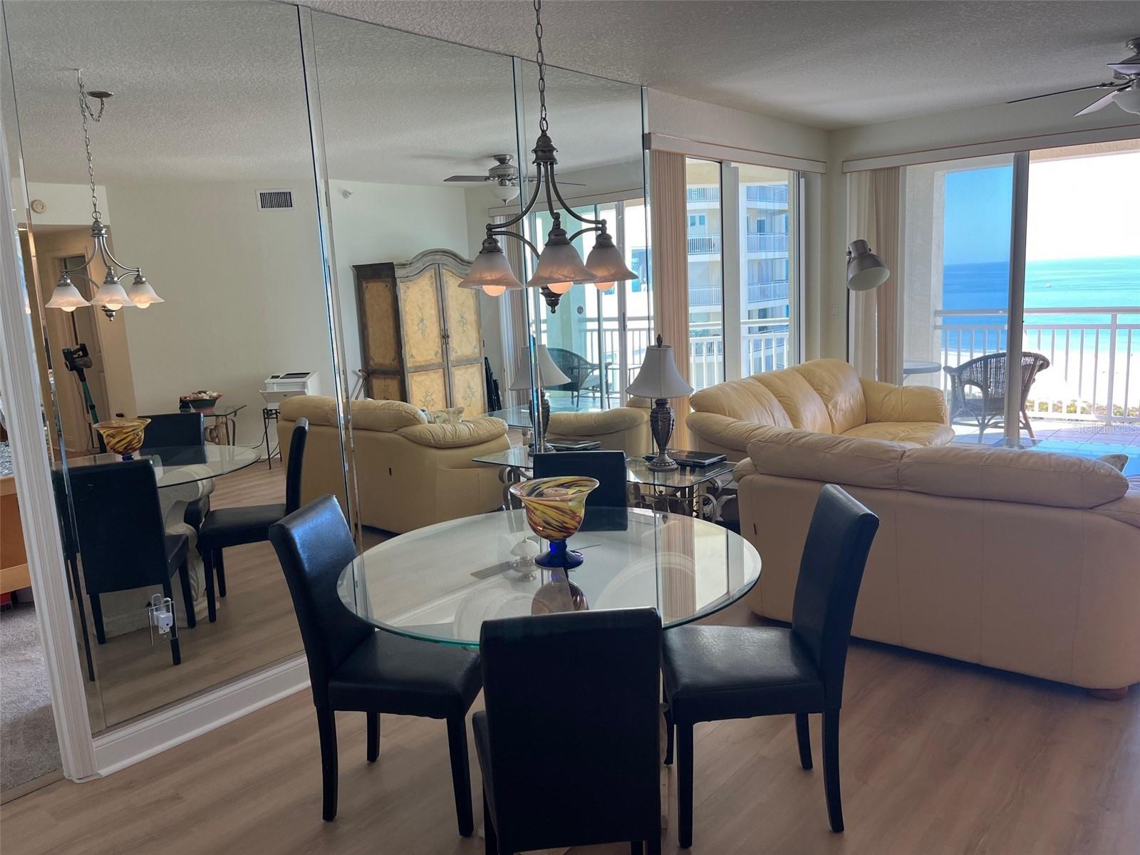 Listing photo id 11 for 1170 Gulf Boulevard 1203