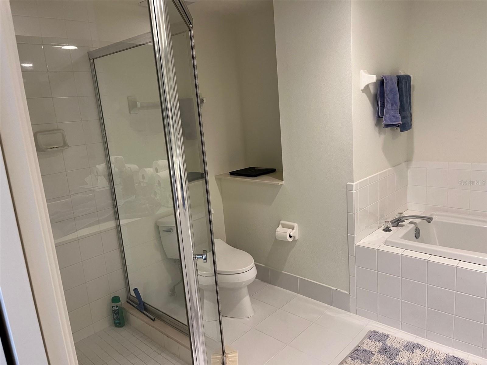 Listing photo id 23 for 1170 Gulf Boulevard 1203