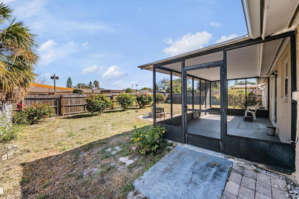 Image 21 of 38 For 1507 Coppertree Drive