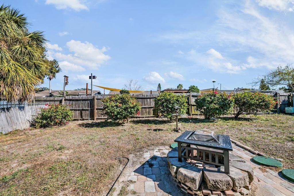 Image 32 of 38 For 1507 Coppertree Drive