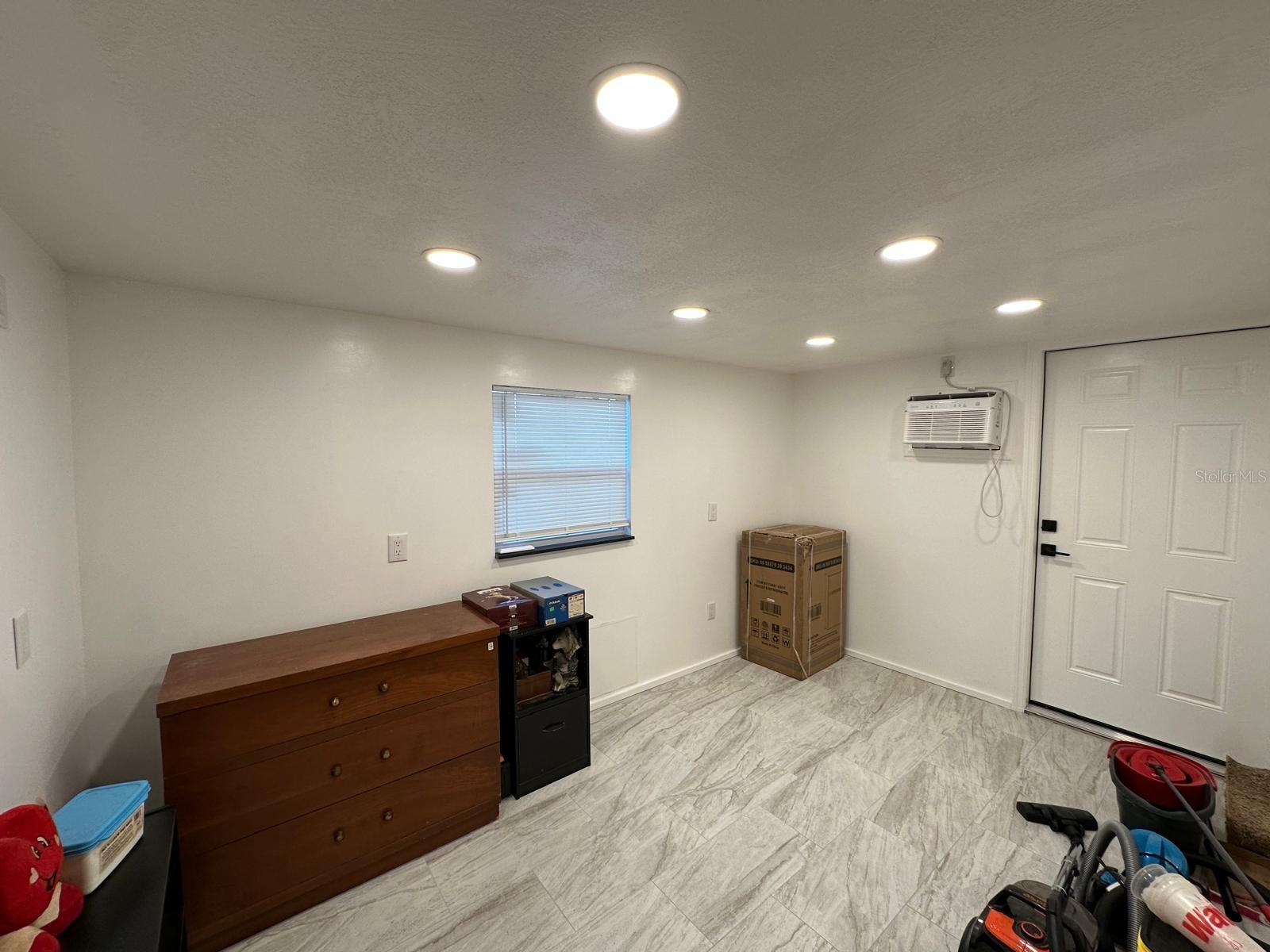 Image 13 of 44 For 7690 Gordon Loop