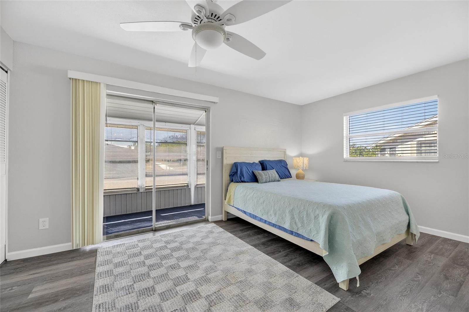 Image 17 of 30 For 301 Andover Place S 171