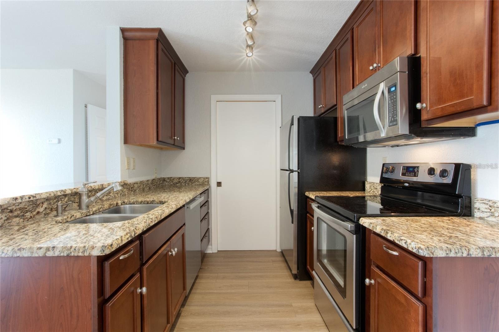 Image 11 of 35 For 10265 Gandy Boulevard N 803