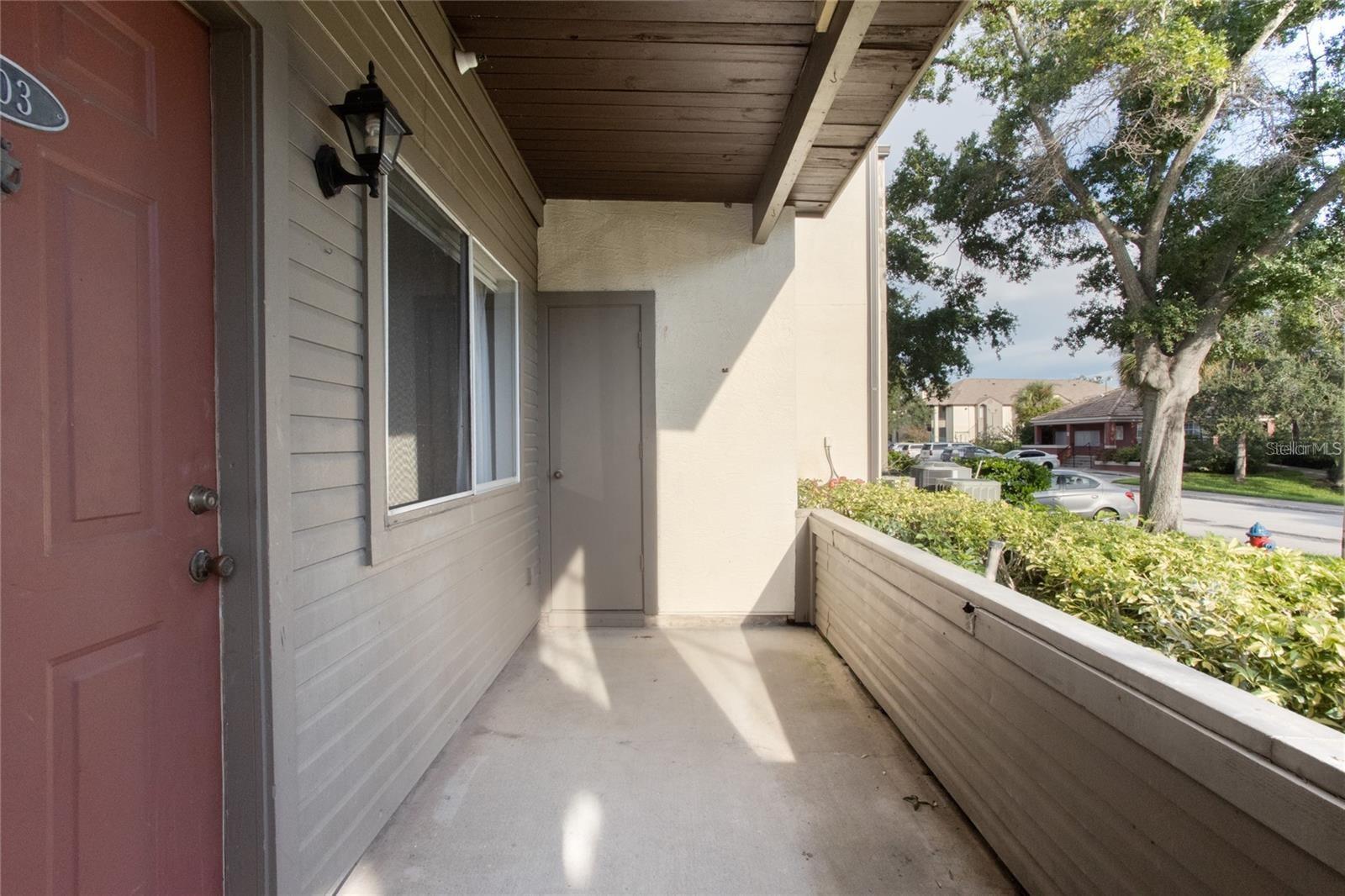 Image 3 of 35 For 10265 Gandy Boulevard N 803