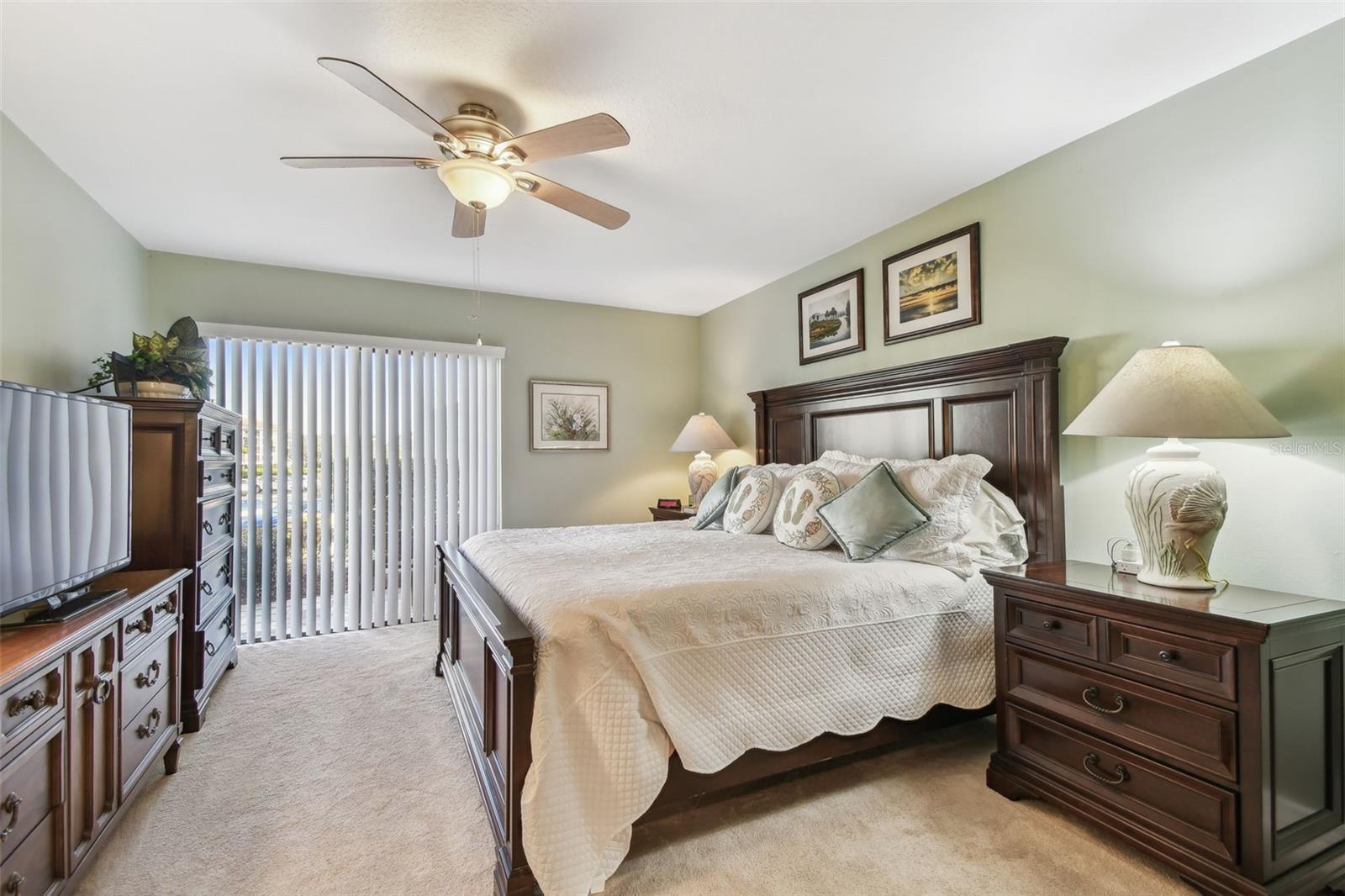 Image 11 of 25 For 301 Mariner Drive 301