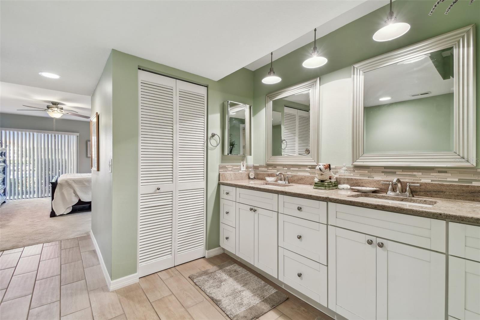 Image 13 of 25 For 301 Mariner Drive 301