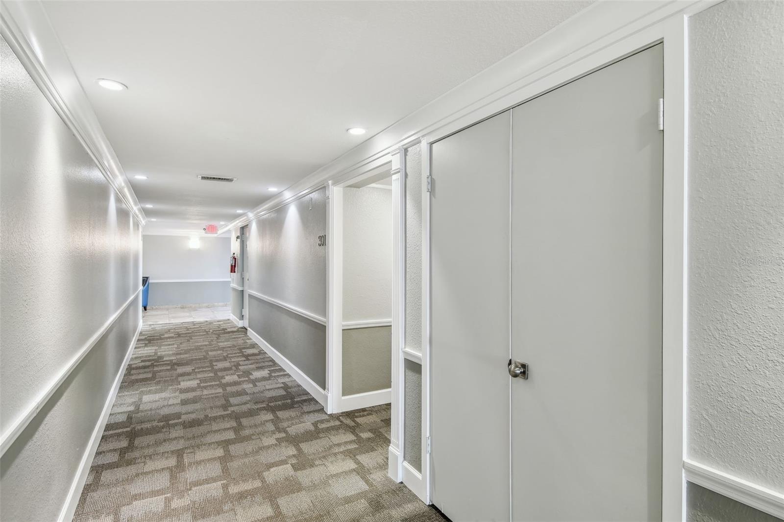 Image 22 of 25 For 301 Mariner Drive 301