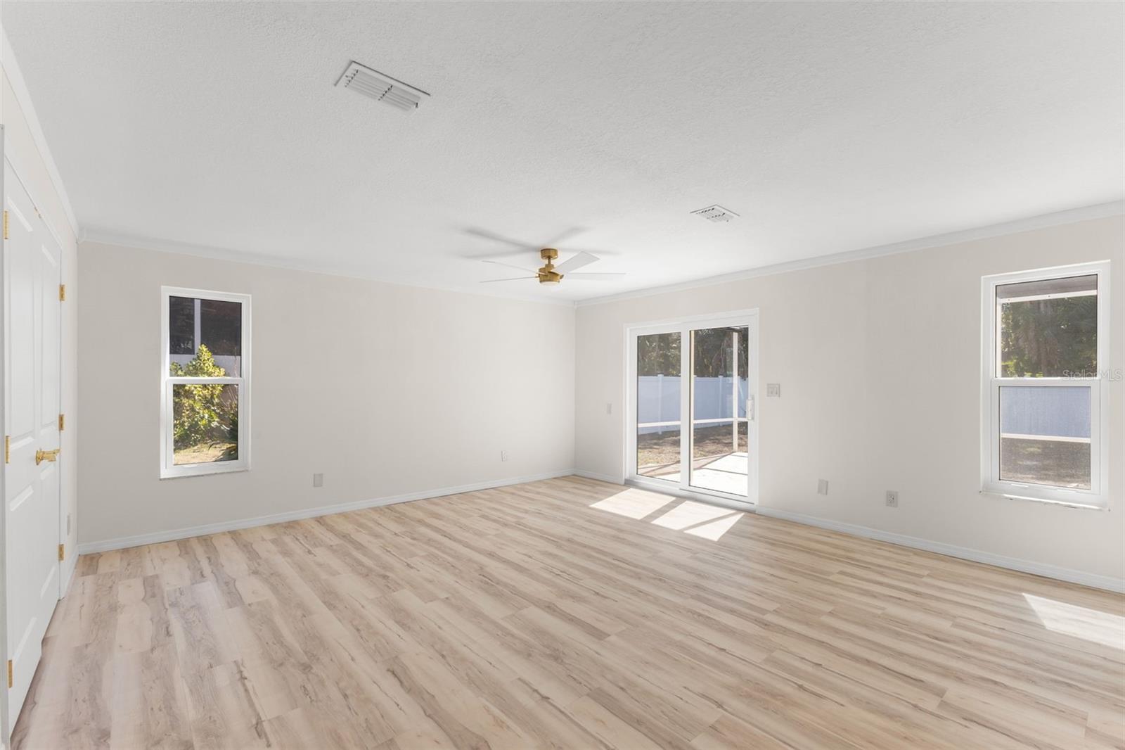 Image 32 of 53 For 2138 Bayou Drive