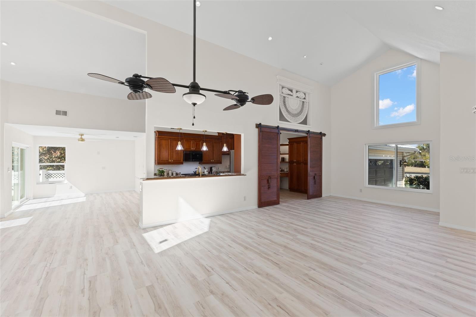 Image 7 of 53 For 2138 Bayou Drive