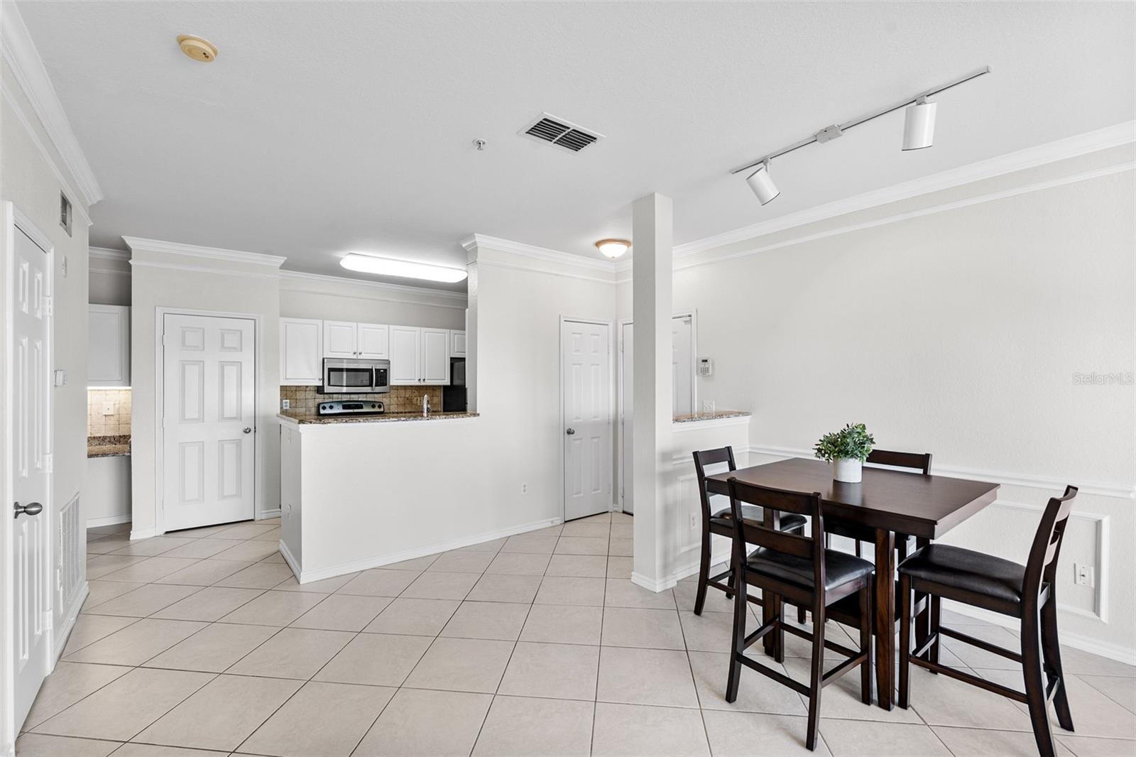 Image 19 of 70 For 4305 Bayside Village Drive 202