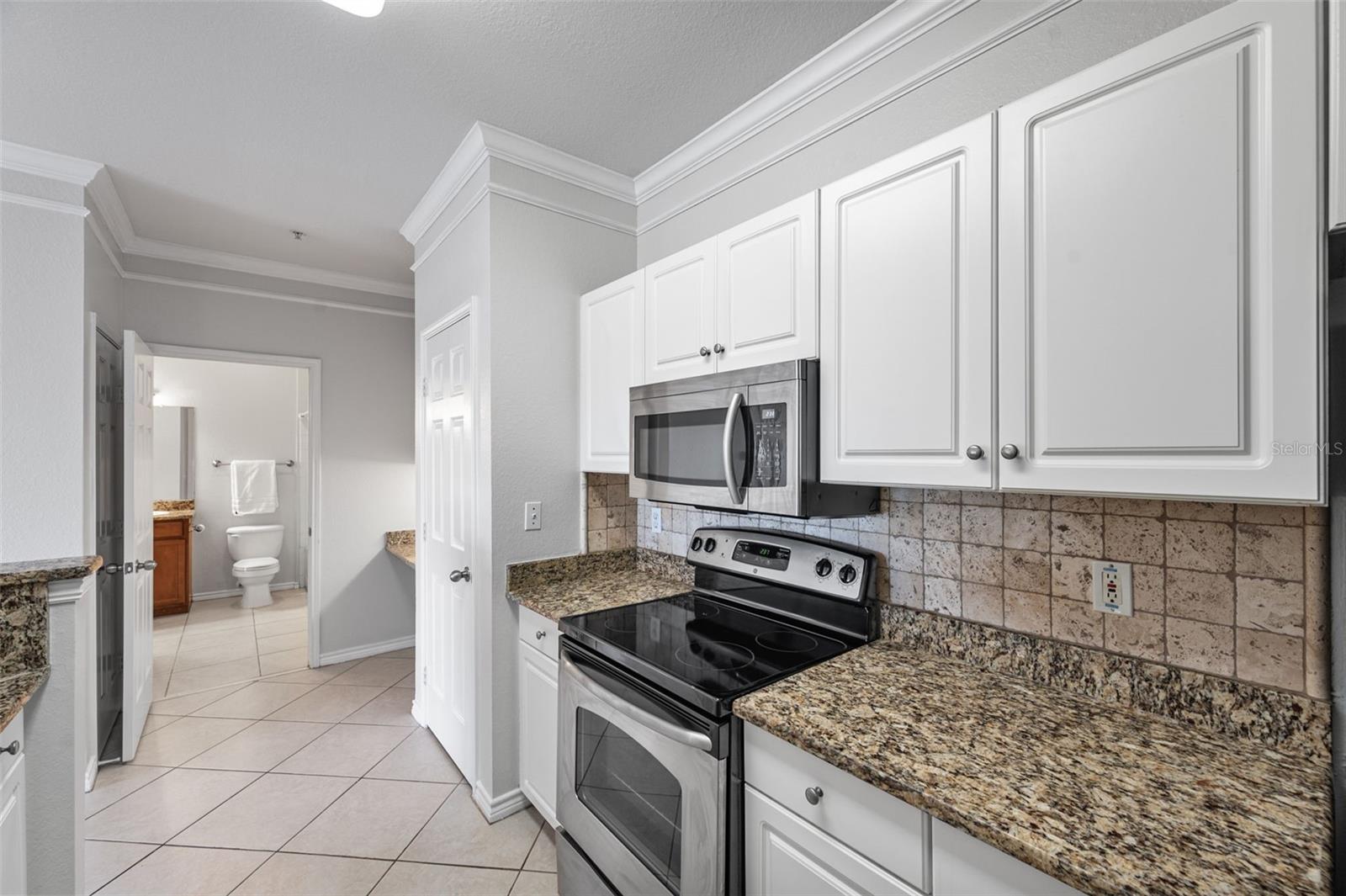 Image 27 of 70 For 4305 Bayside Village Drive 202