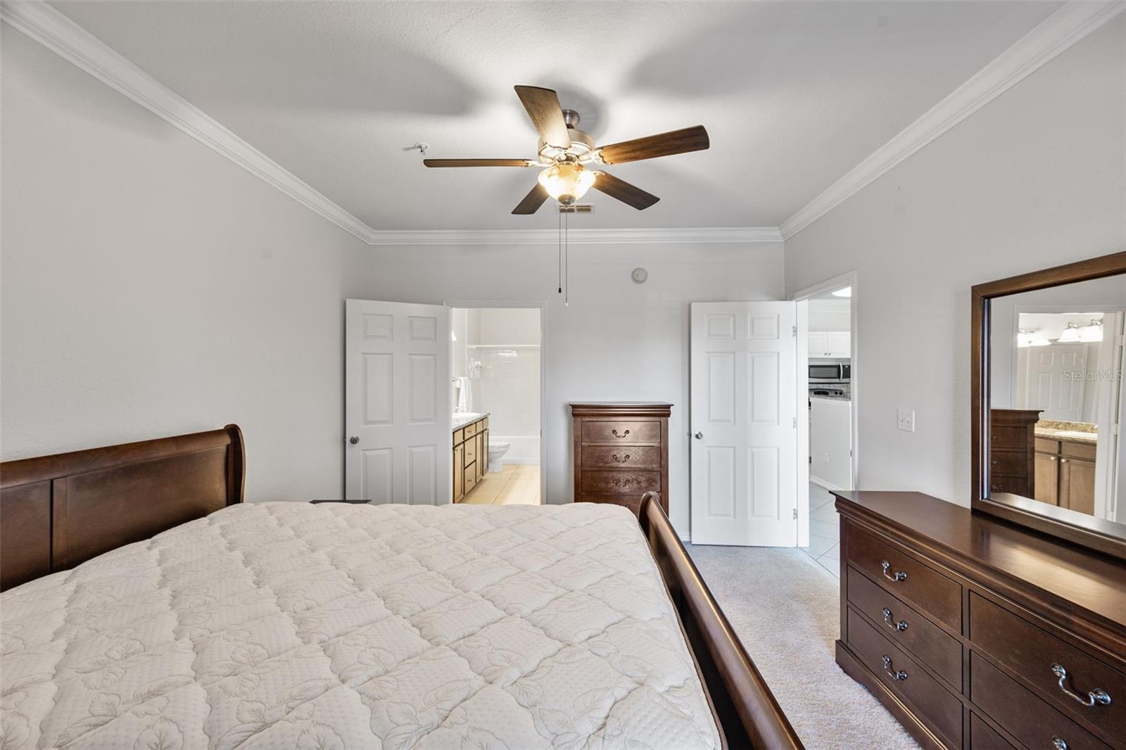 Image 37 of 70 For 4305 Bayside Village Drive 202