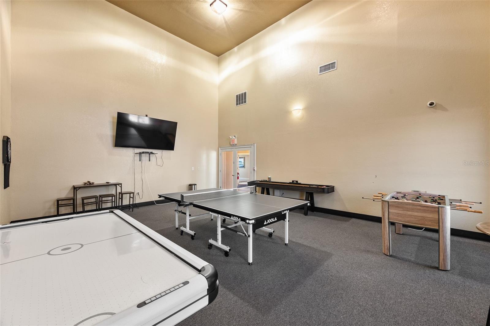 Image 43 of 70 For 4305 Bayside Village Drive 202