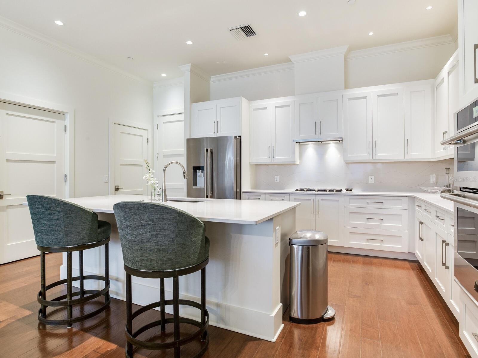 Image 12 of 56 For 15 Palm Terrace 502