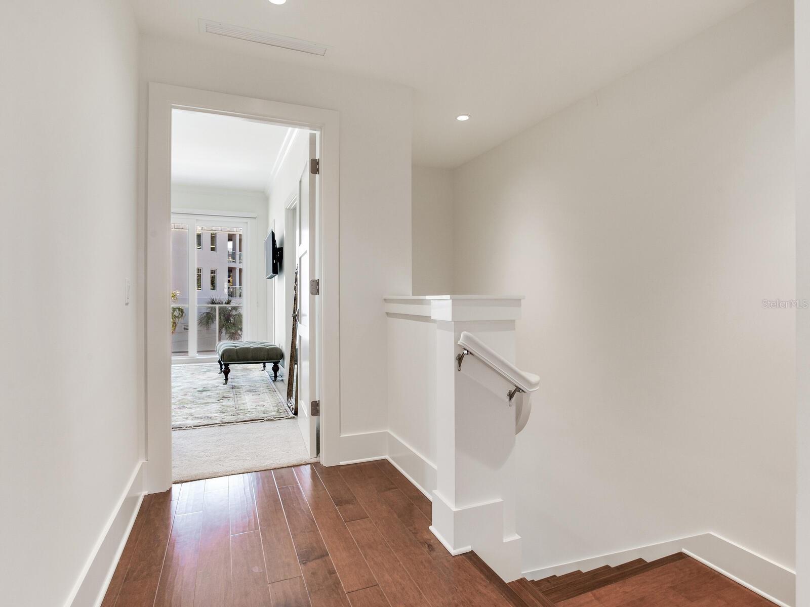 Image 23 of 56 For 15 Palm Terrace 502