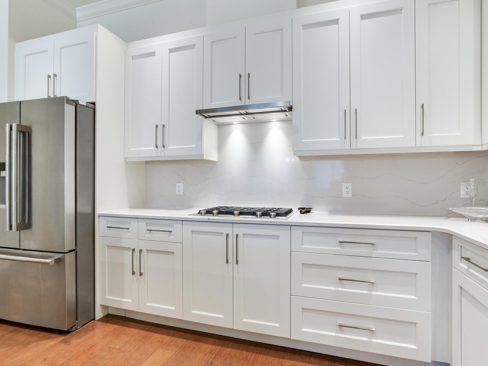 Image 8 of 56 For 15 Palm Terrace 502