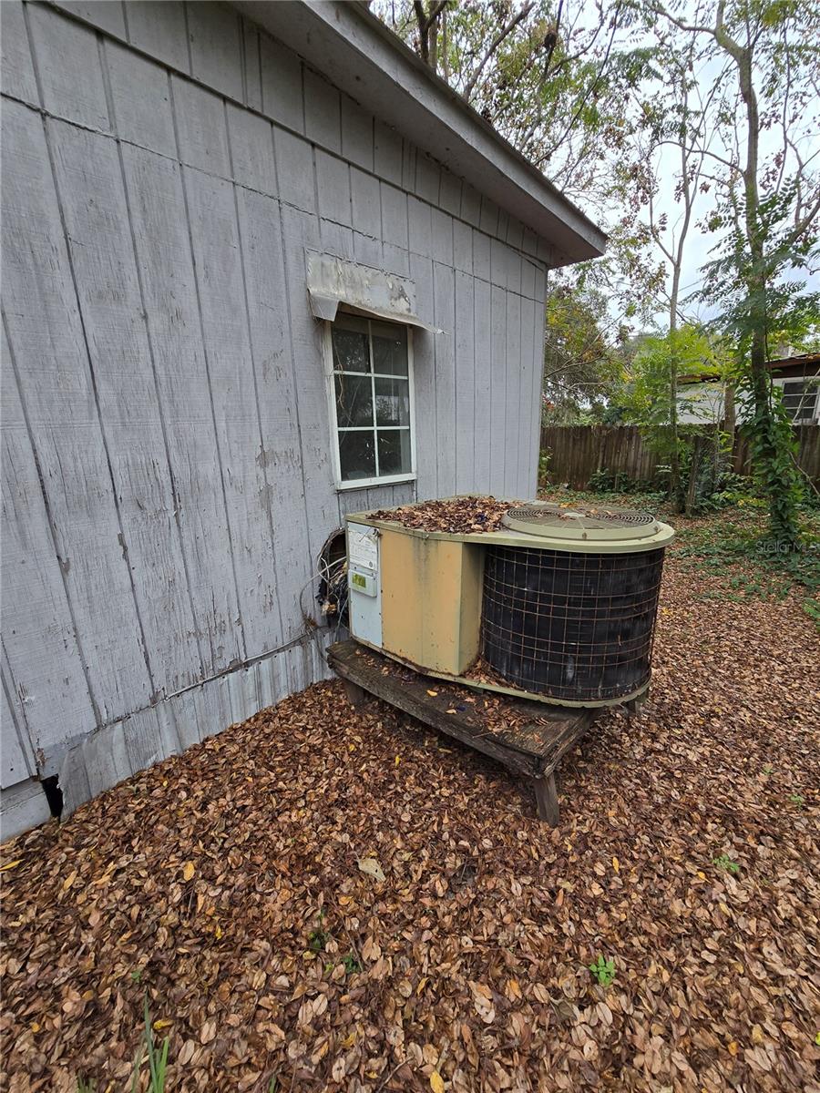 Image 4 of 5 For 103 3rd Street