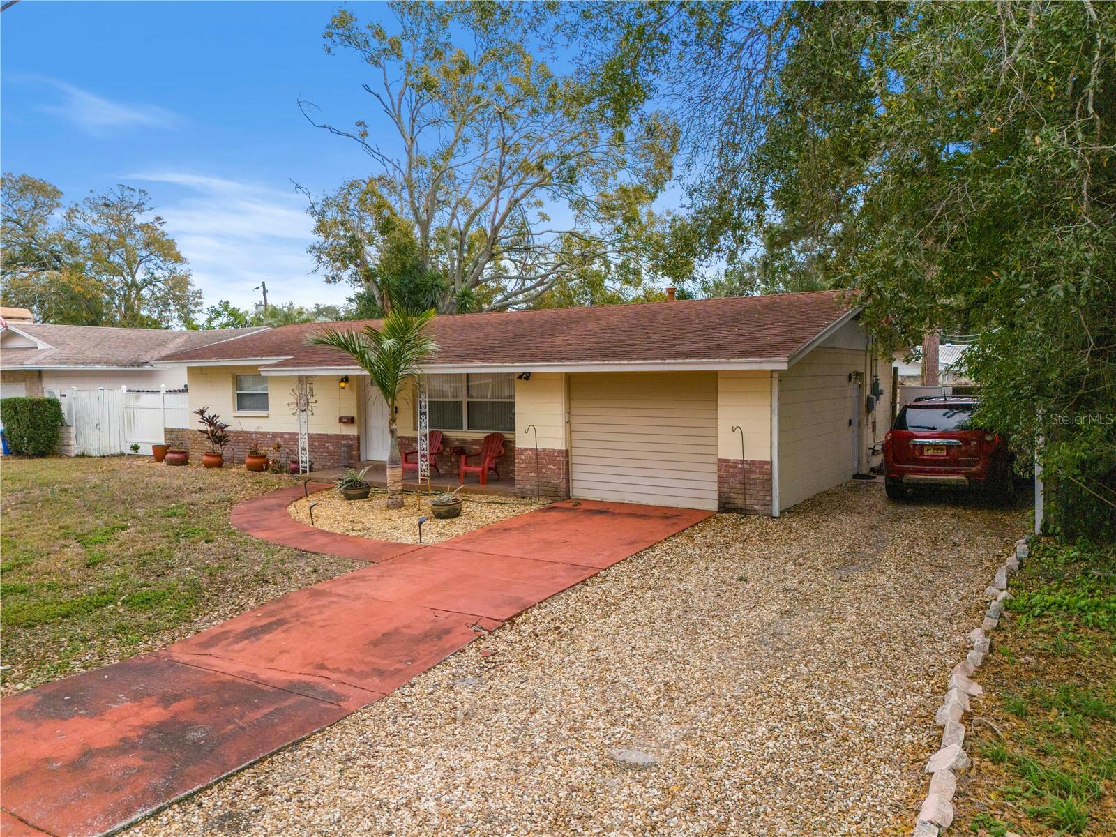 Details for 6946 34th Avenue N, ST PETERSBURG, FL 33710