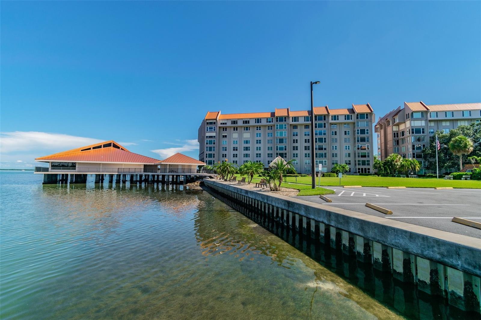 Image 31 of 44 For 634 Edgewater Drive 744