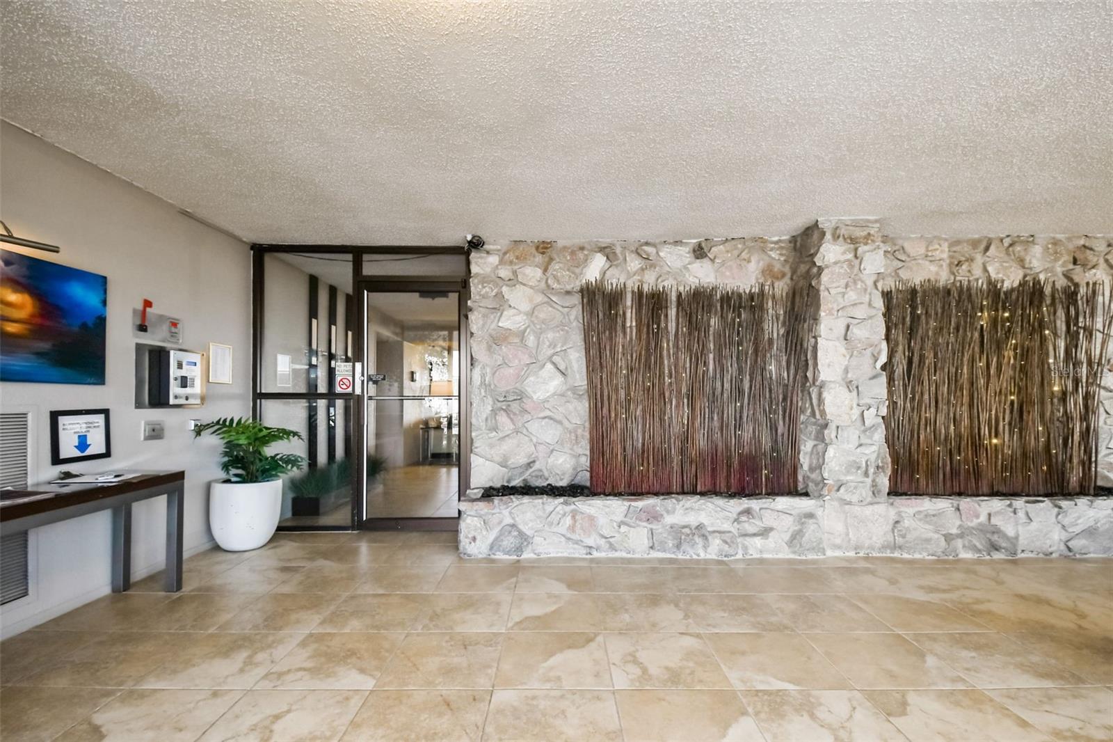 Image 32 of 44 For 634 Edgewater Drive 744