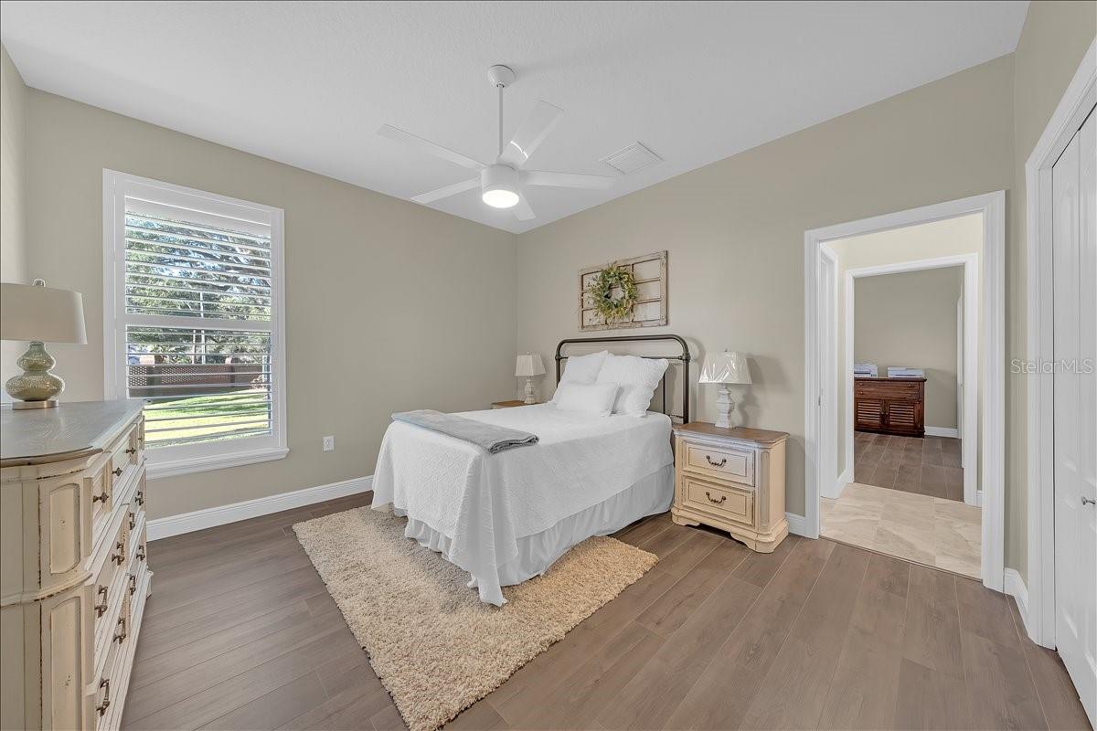 Image 21 of 44 For 5114 Sylvan Oaks Drive