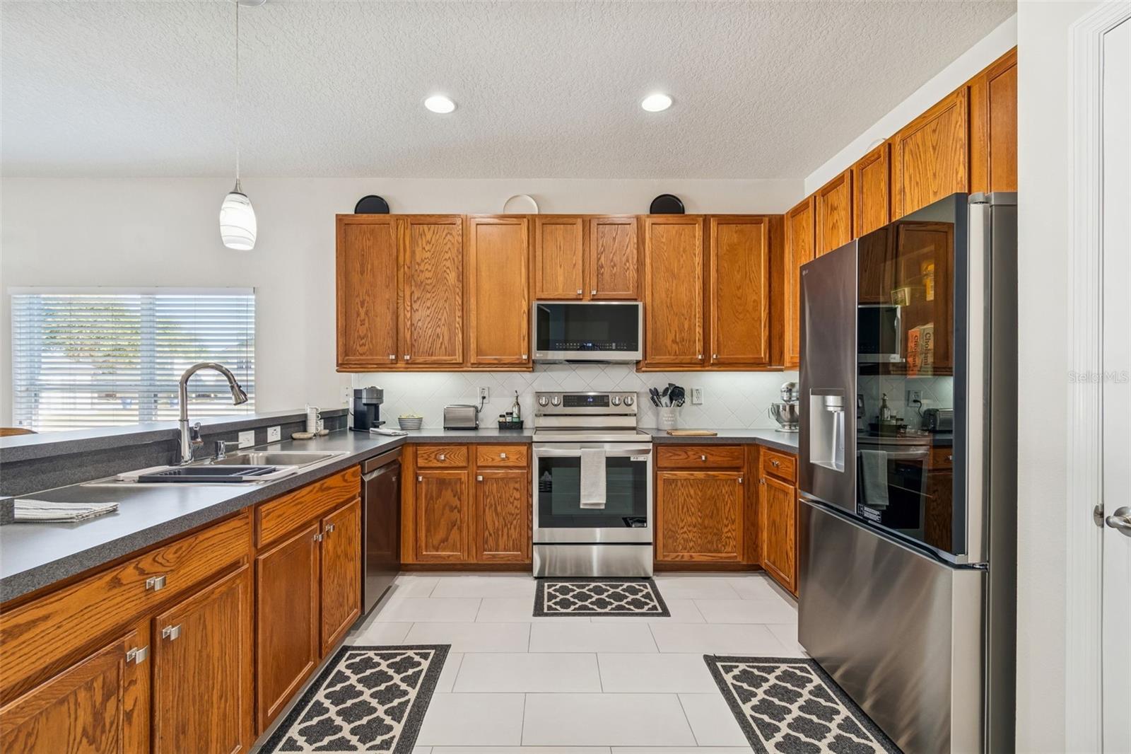 Image 13 of 79 For 5956 Desert Peace Avenue