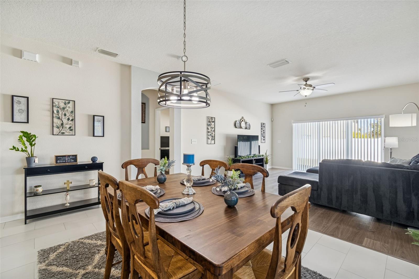 Image 20 of 79 For 5956 Desert Peace Avenue