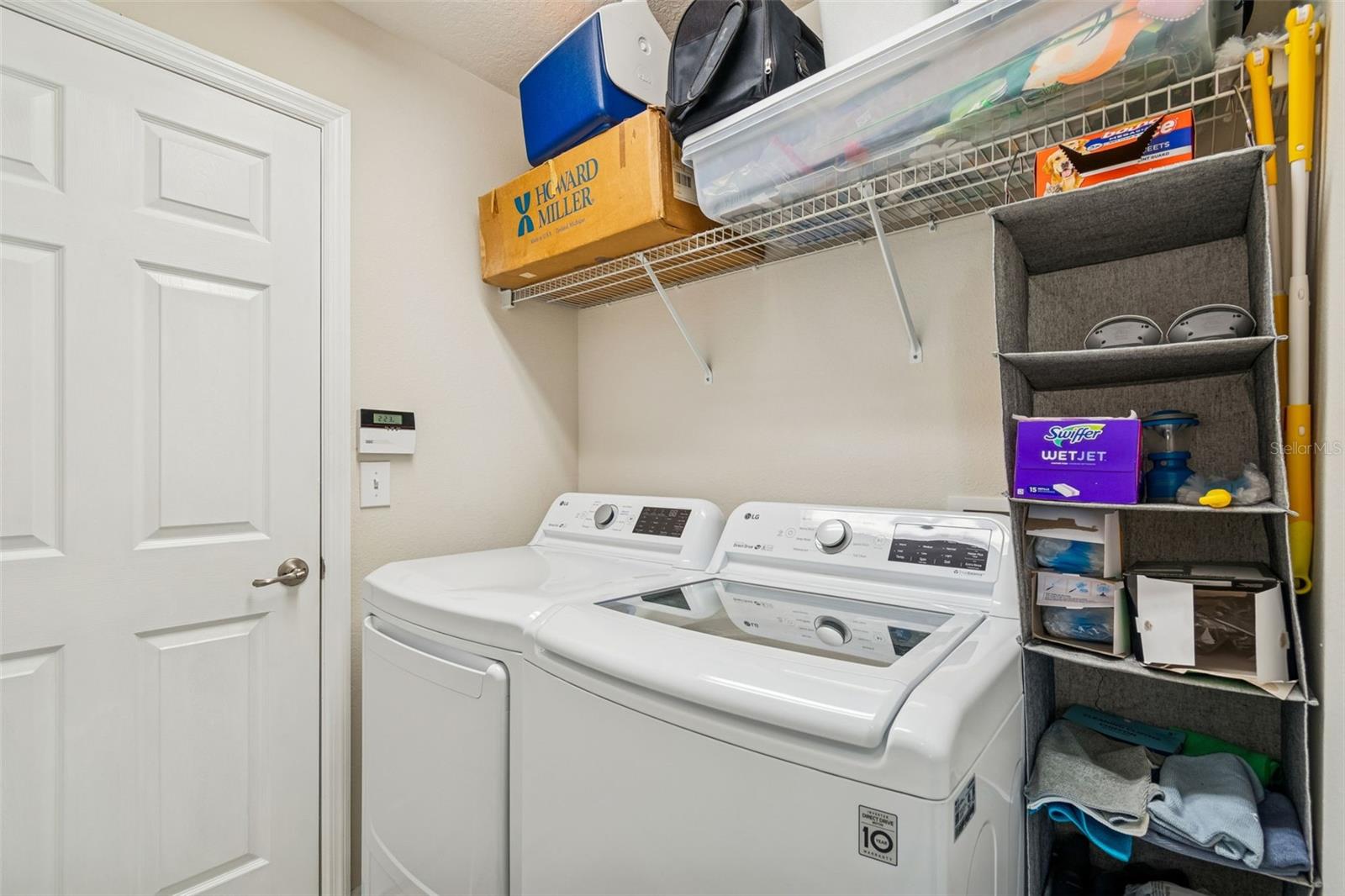 Image 47 of 79 For 5956 Desert Peace Avenue