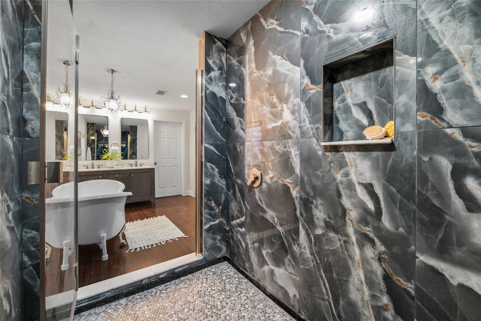 Image 20 of 55 For 300 Idlewild Avenue