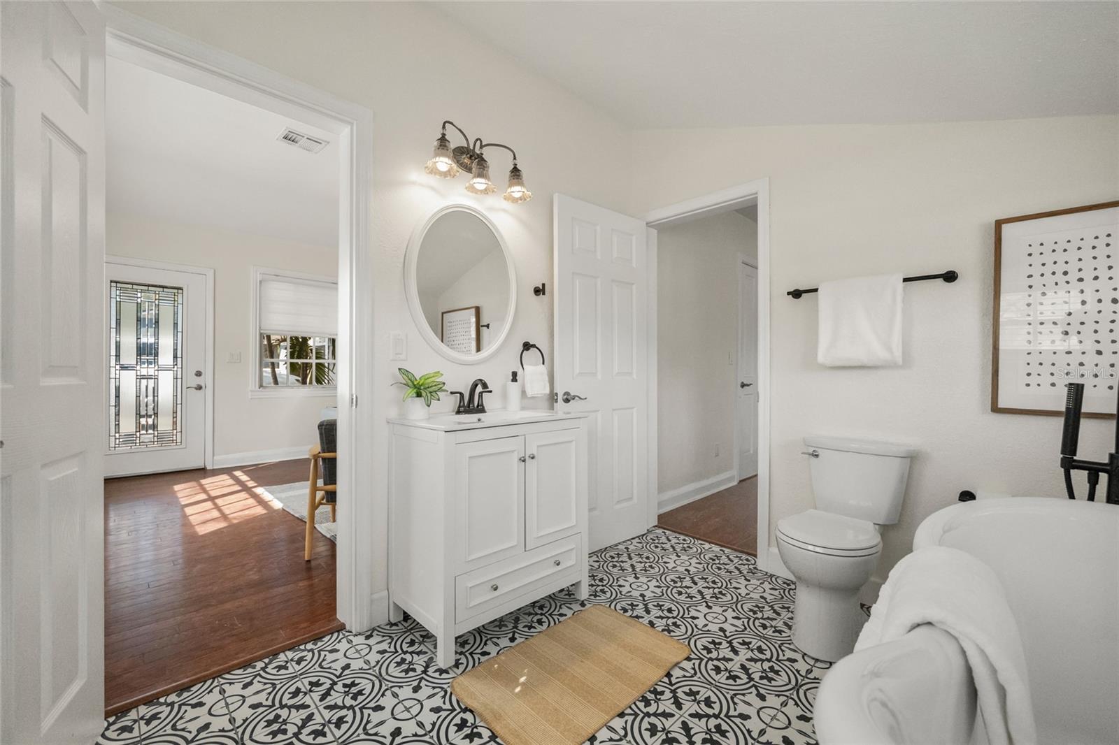 Image 25 of 55 For 300 Idlewild Avenue