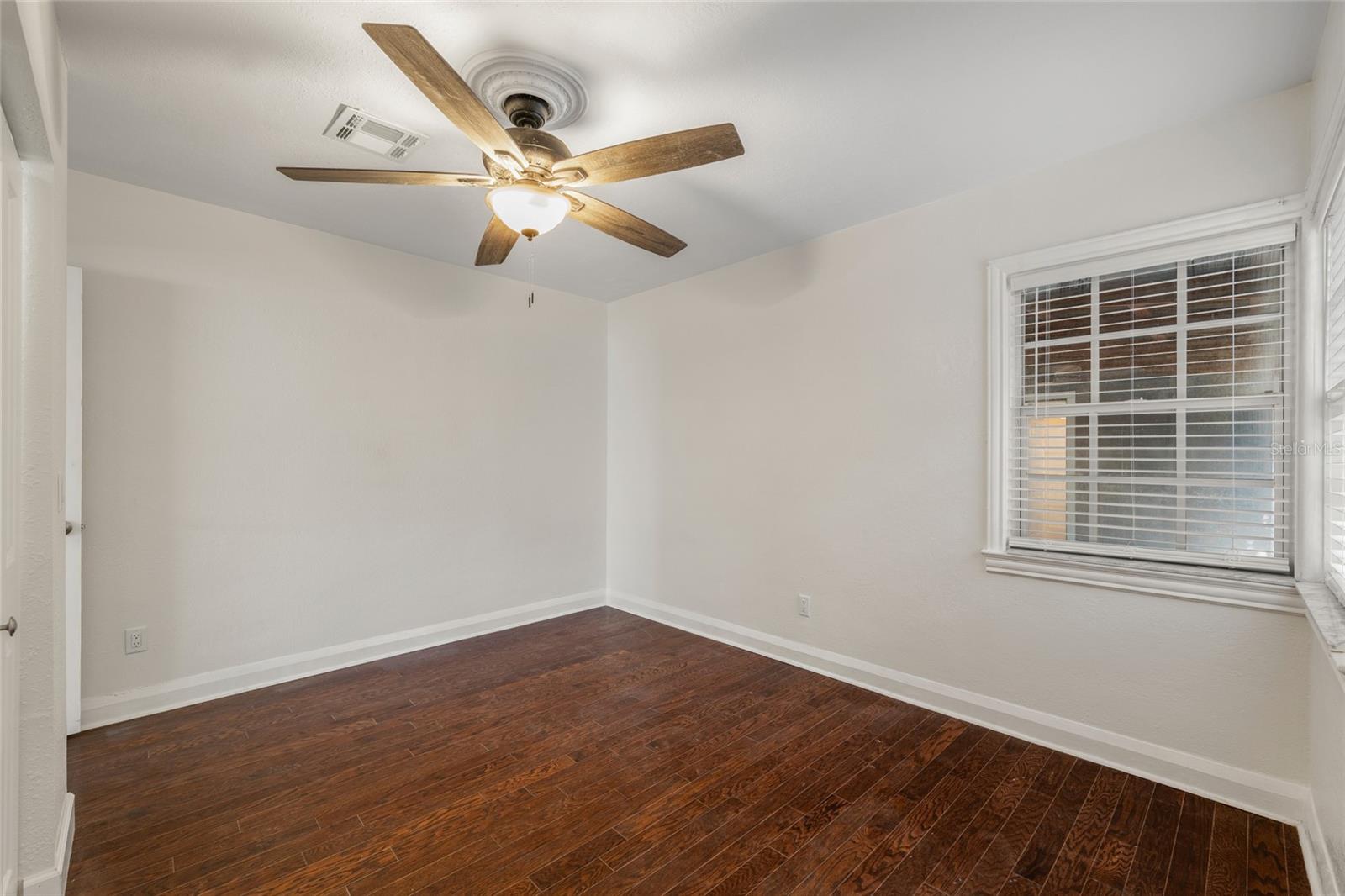 Image 31 of 55 For 300 Idlewild Avenue