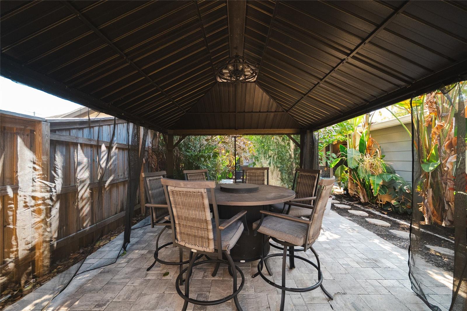 Image 40 of 55 For 300 Idlewild Avenue