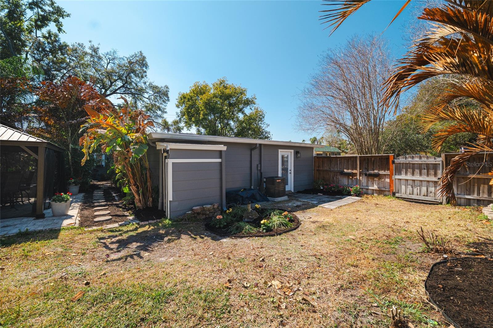 Image 42 of 55 For 300 Idlewild Avenue