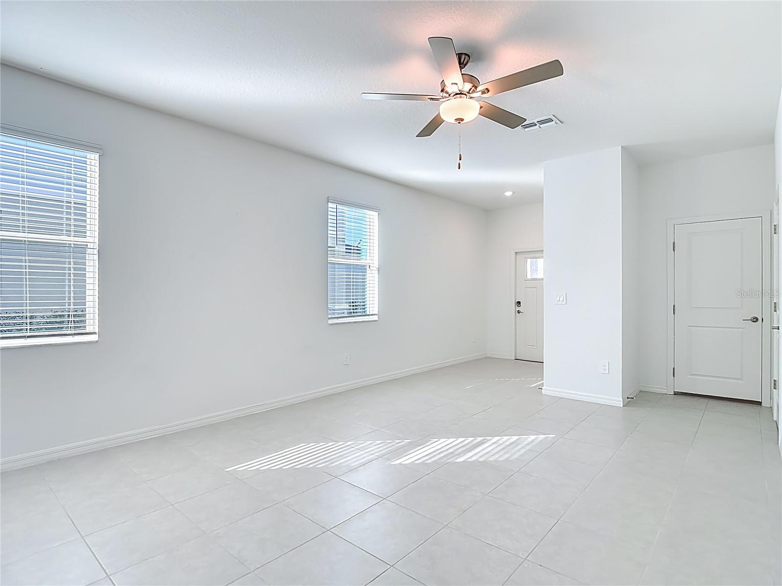 Image 9 of 38 For 6170 Shiner Street