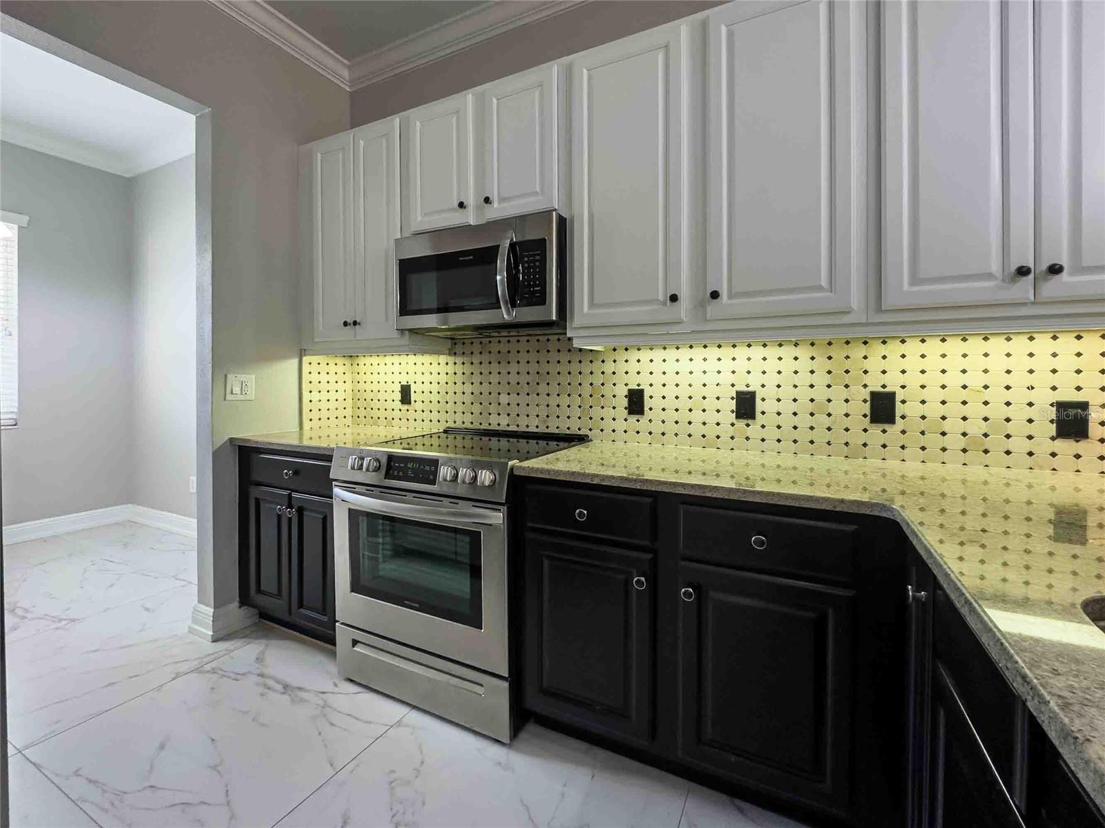 Image 5 of 28 For 21011 Picasso Ct  I-103