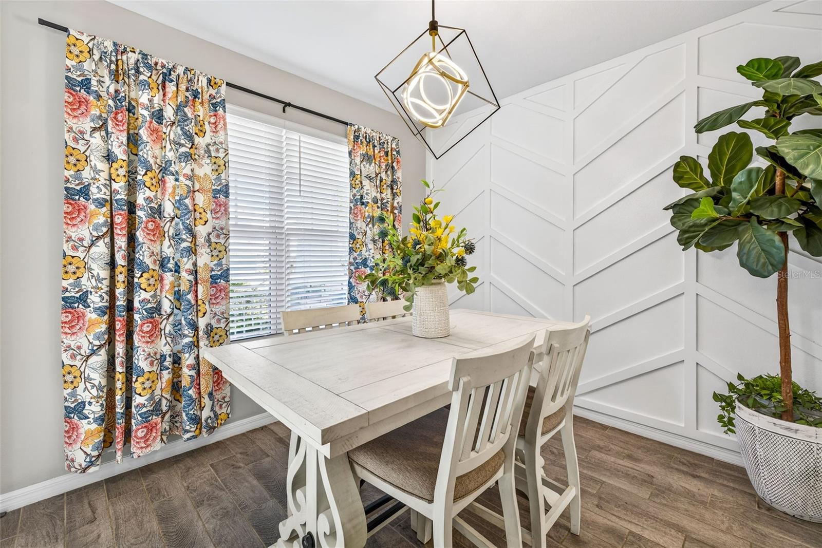 Image 10 of 68 For 33805 Astoria Circle